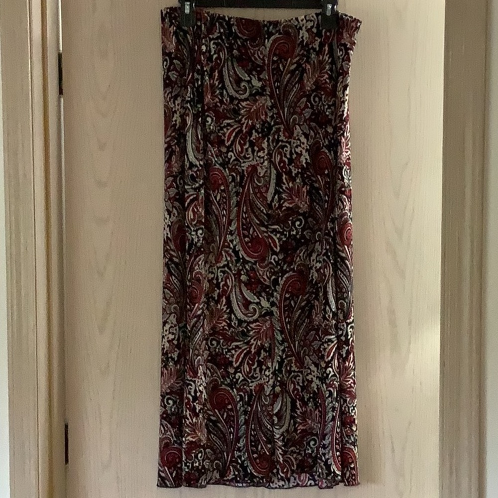 Women’s Skirt